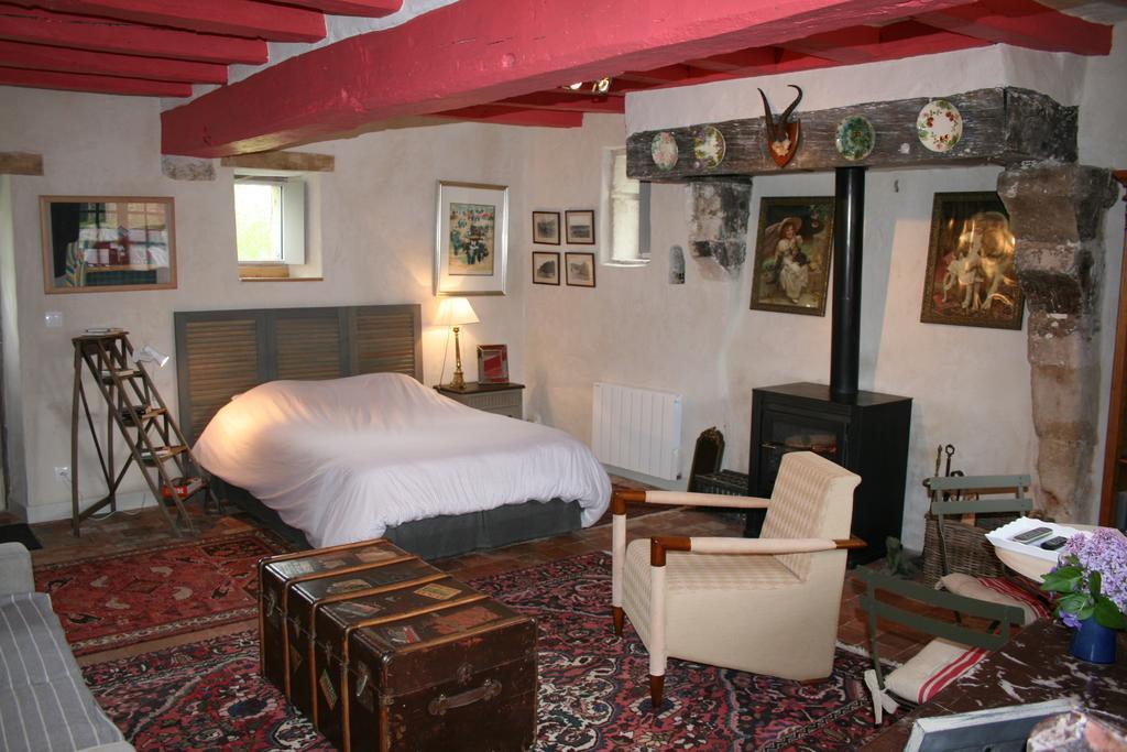 Le Vivier Hotel Challes Buitenkant foto