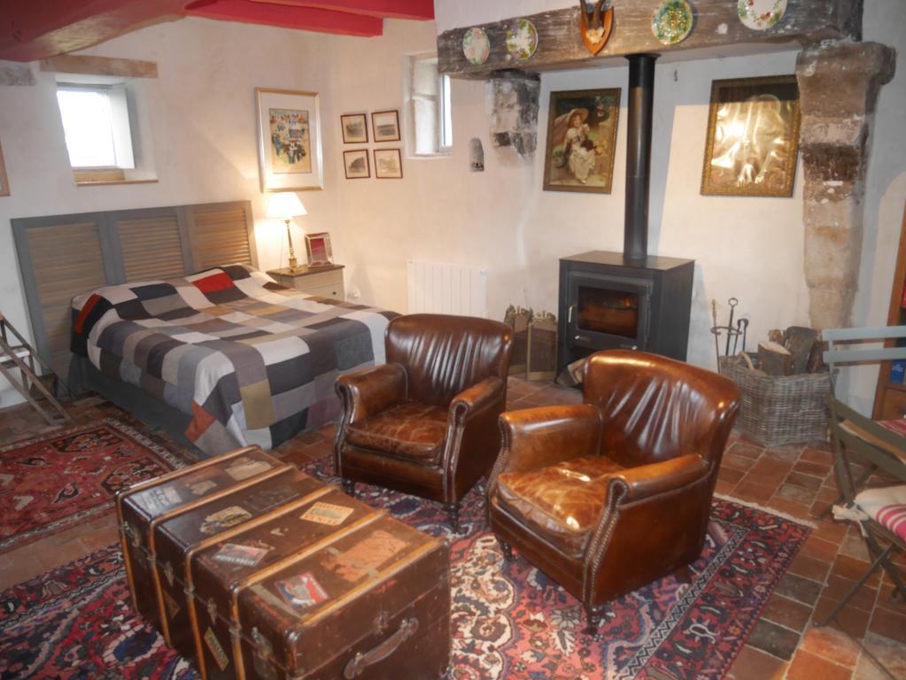 Le Vivier Hotel Challes Buitenkant foto